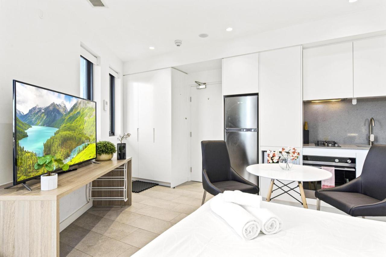 Studio For Long Term Tenants In Strathfield Cbd 시드니 외부 사진