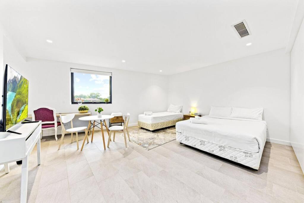 Studio For Long Term Tenants In Strathfield Cbd 시드니 외부 사진