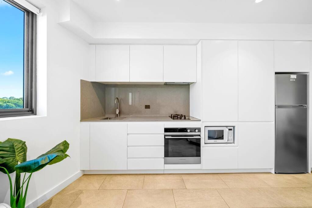 Studio For Long Term Tenants In Strathfield Cbd 시드니 외부 사진